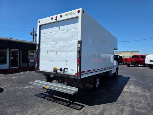 Used 2020 Chevrolet Express 3500 w/ Driver Convenience Package RWD image 6