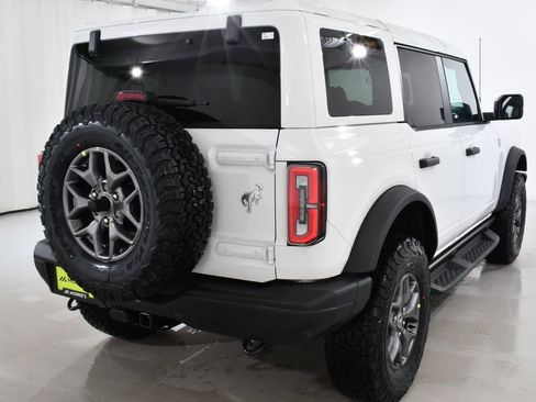 New 2025 Ford Bronco Badlands image 12