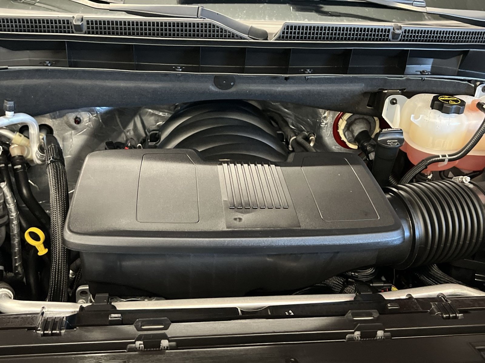 Used 2024 Cadillac Escalade Sport Platinum w/ LPO, Floor Liner Package AWD/4WD image 29
