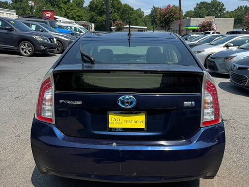 Used 2015 Toyota Prius Two FWD image 5