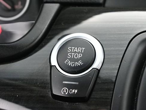 Used 2013 BMW 528i Sedan image 36