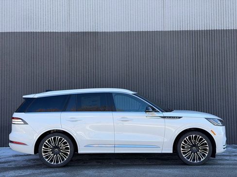 New 2026 Lincoln Aviator Black Label image 8