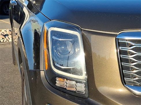 Used 2021 Kia Telluride S image 9