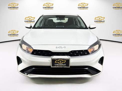 Used 2024 Kia Forte LX FWD image 2