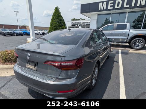 Used 2019 Volkswagen Jetta R-Line FWD image 6