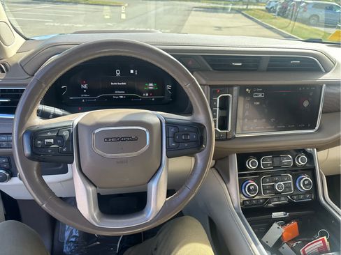 Used 2023 GMC Yukon Denali AWD/4WD image 54