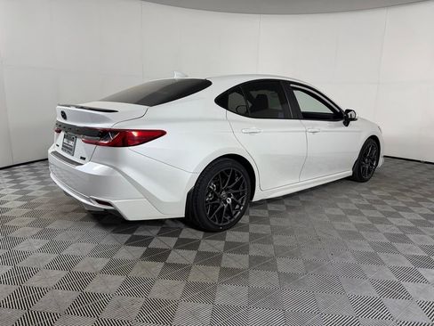 Used 2025 Toyota Camry XSE FWD image 8