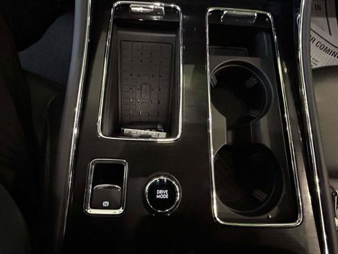 Used 2025 Lincoln Aviator 2WD w/ Jet Appearance Package image 28