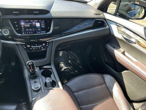 Used 2020 Cadillac XT6 Premium Luxury image 15