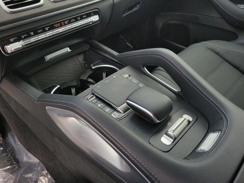 Certified 2026 Mercedes-Benz GLS 580 4MATIC image 23