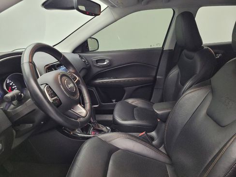 Used 2018 Jeep Compass Limited w/ Navigation Group AWD/4WD image 17