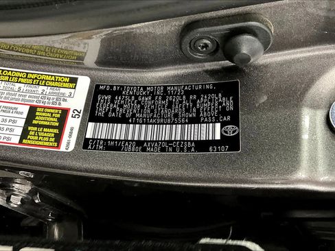 Used 2024 Toyota Camry SE image 35