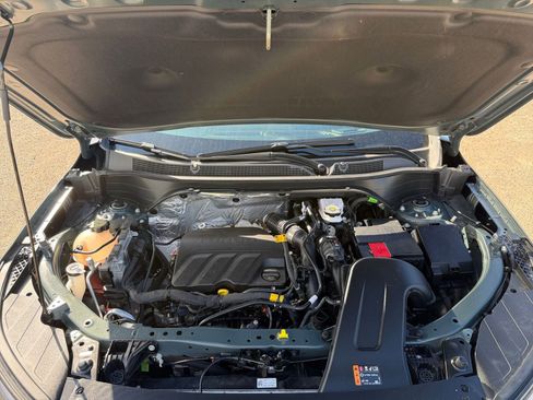 Used 2025 Chevrolet Trax LT image 30