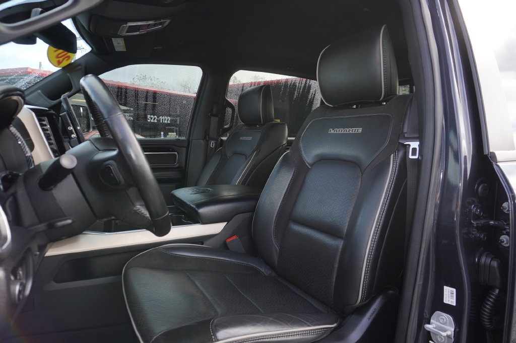 Used 2019 RAM 1500 Laramie w/ Sport Appearance Package AWD/4WD image 25