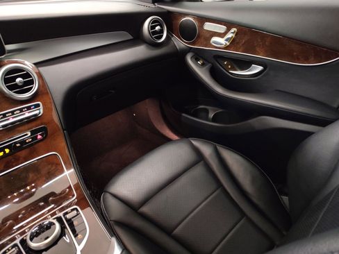 Used 2017 Mercedes-Benz GLC 300 GLC 300 image 28