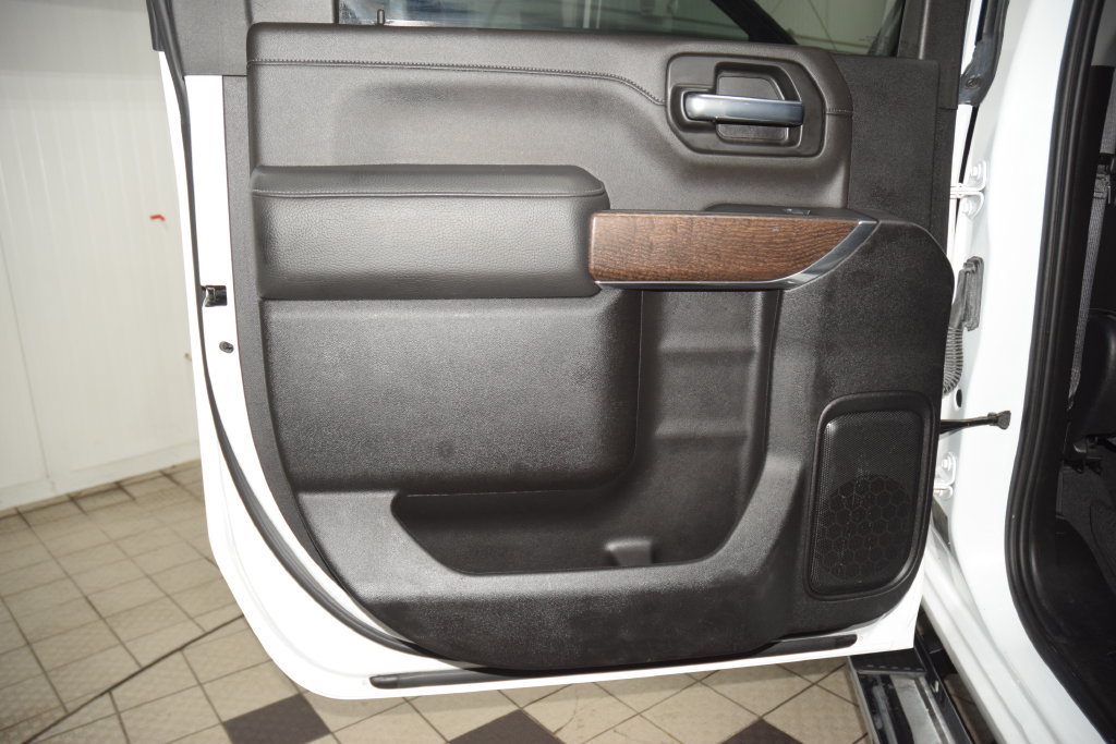 Used 2023 GMC Sierra 3500 Denali AWD/4WD image 43
