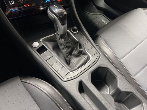 New 2025 Volkswagen Jetta SE image 31