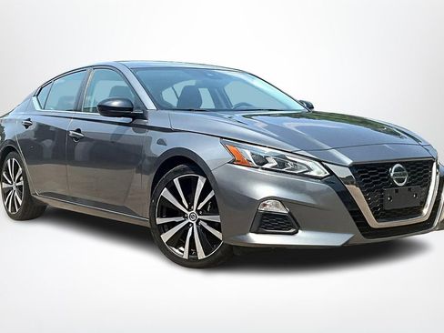 Used 2020 Nissan Altima 2.5 SR image 3