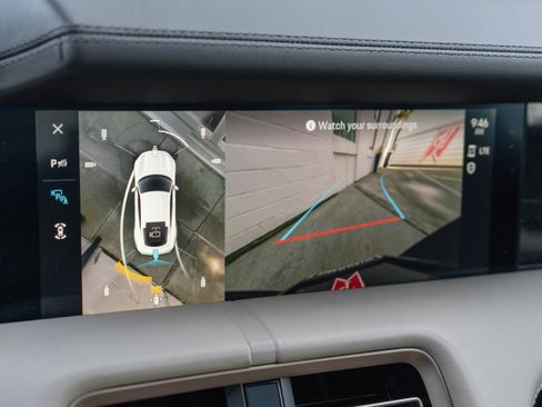 Used 2020 Porsche Taycan Turbo S image 19