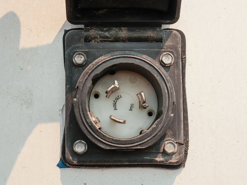 Used 2015 Chevrolet Express 4500 image 15