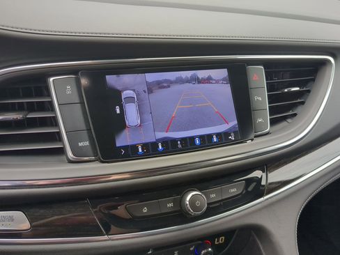 Used 2021 Buick Enclave Avenir w/ Avenir Technology Package image 17