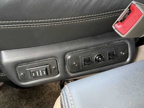 New 2025 GMC Savana 2500 w/ Driver Convenience Package image 28