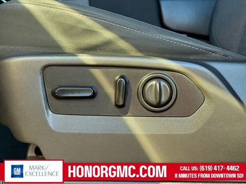 Used 2020 GMC Sierra 1500 SLE w/ SLE Value Package RWD image 13