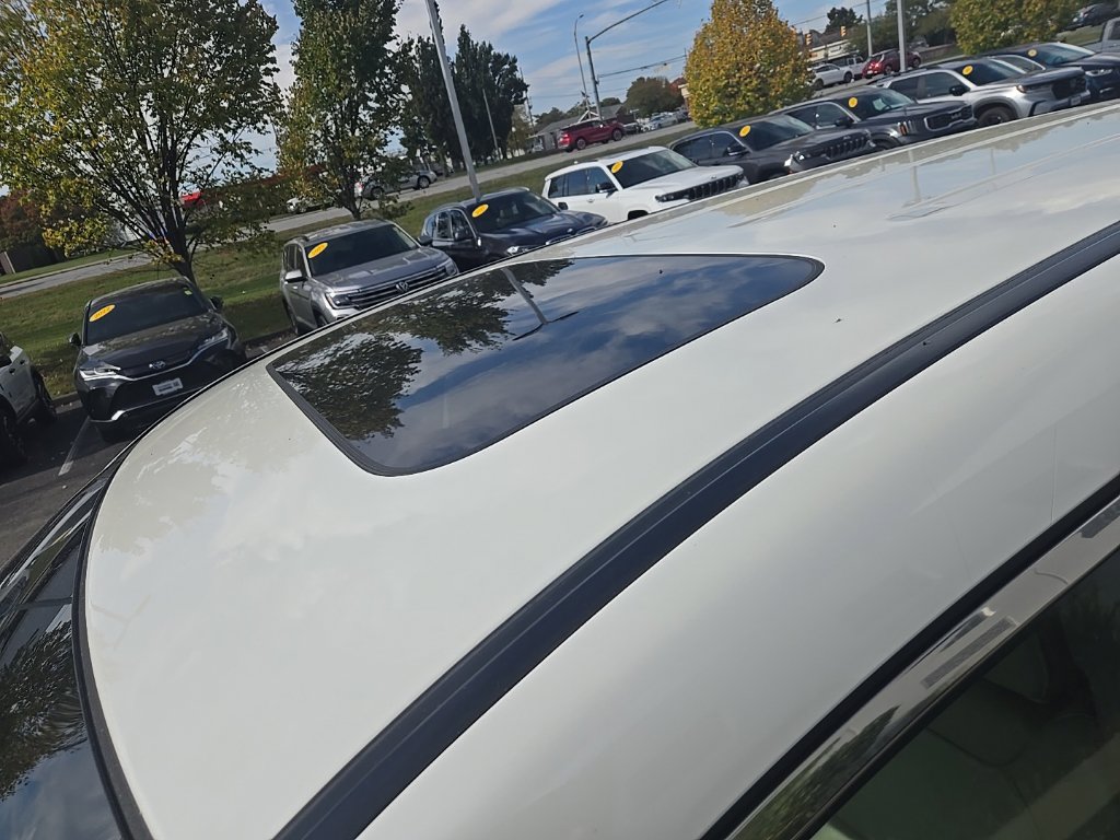 Used 2016 Acura MDX w/ Technology Package AWD/4WD image 24