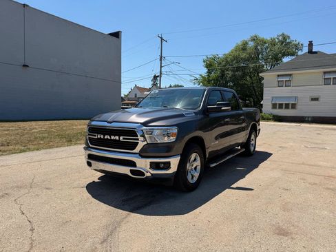 Used 2020 RAM 1500 Big Horn AWD/4WD image 3