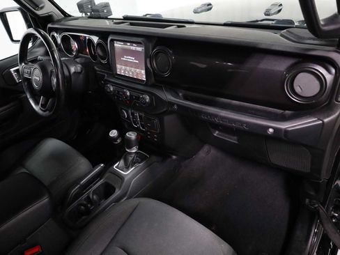 Used 2020 Jeep Wrangler Unlimited Sport AWD/4WD image 6