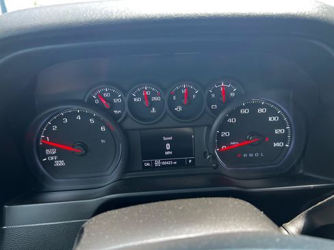 Used 2022 Chevrolet Silverado 1500 Custom AWD/4WD image 23