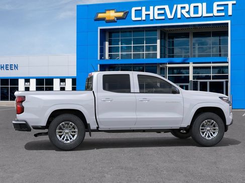 New 2026 Chevrolet Colorado LT w/ LT Convenience Package AWD/4WD image 5