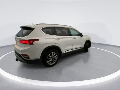 Used 2019 Hyundai Santa Fe SEL FWD image 4