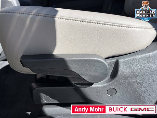 Used 2026 GMC Acadia Elevation w/ Elevation Premium Package FWD image 37