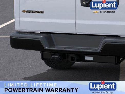 New 2026 Chevrolet Express 2500 Work Van w/ Driver Convenience Package image 15