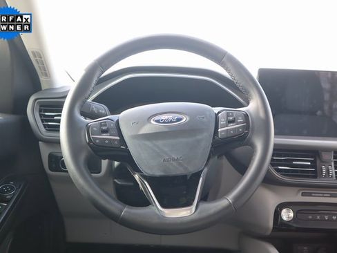 Used 2024 Ford Escape Base image 4