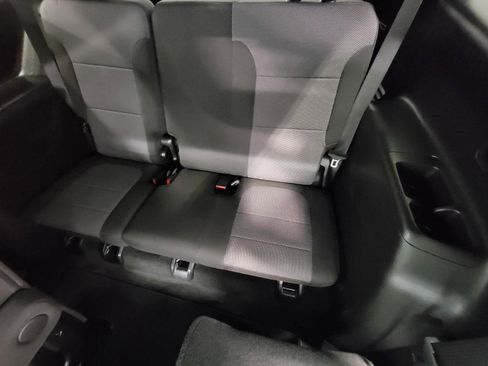 Used 2023 Chevrolet Traverse LT image 25