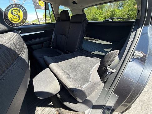 Used 2011 Subaru Outback 2.5i Premium image 15