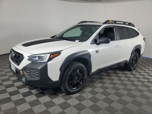 Used 2025 Subaru Outback Wilderness image 8