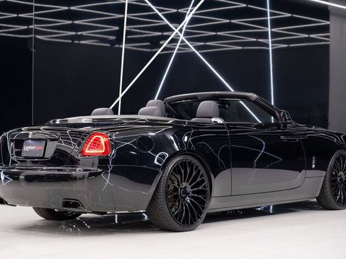 Used 2016 Rolls-Royce Dawn image 14