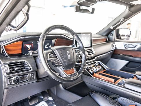 Used 2021 Lincoln Navigator L Reserve w/ Luxury Package AWD/4WD image 20