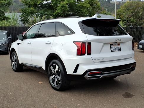 Used 2023 Kia Sorento S FWD image 7