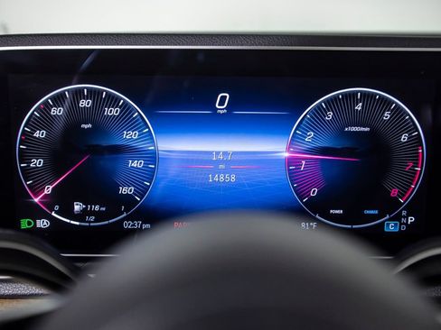 Used 2024 Mercedes-Benz GLE 450 4MATIC image 25