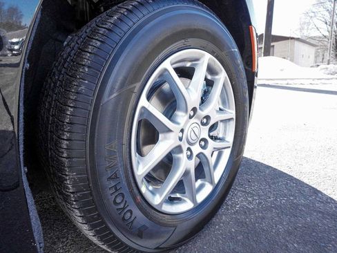 New 2026 Chrysler Pacifica Select image 9