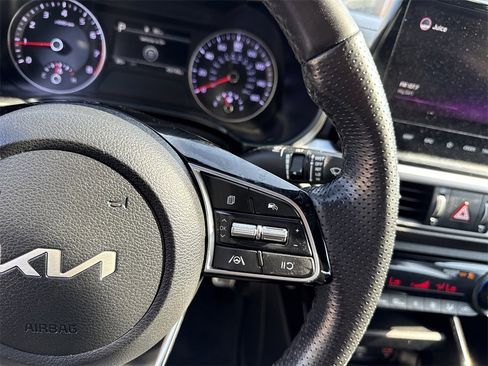 Used 2022 Kia Forte GT-Line image 25