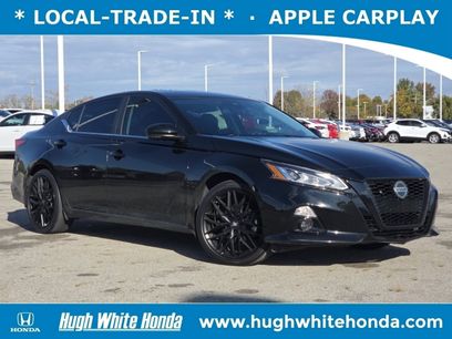 Used 2022 Nissan Altima 2.5 SR w/ Midnight Edition Package