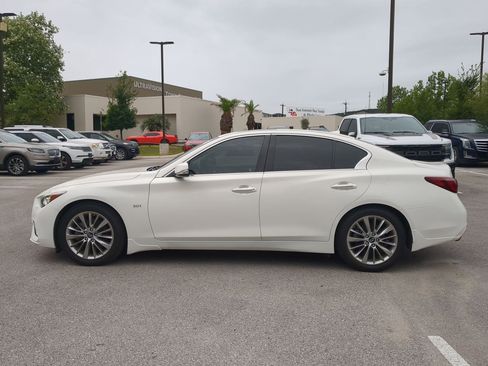 Used 2019 INFINITI Q50 Luxe w/ Essential Package (3.0T Luxe) RWD image 6
