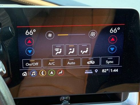 Used 2020 Chevrolet Corvette Stingray Premium Cpe w/ 3LT Preferred Equipment Group image 22