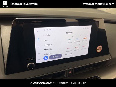 Used 2024 Toyota Prius LE image 28