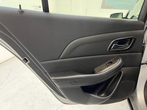 Used 2014 Chevrolet Malibu LT FWD image 28